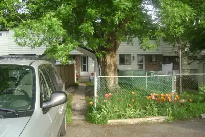 One large Master Bedroom available for double occupancy ($1000 per month) or single occupancy ($800...