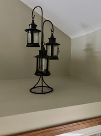Wrought iron tea light stand