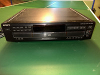 SONY COMPACT 5 CD  DISC CHANGER 