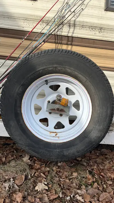 Wanted trade, barter or swamp for 1 or 2 ST 205/75 R14 RV trailer tires, can be on diamond or round...