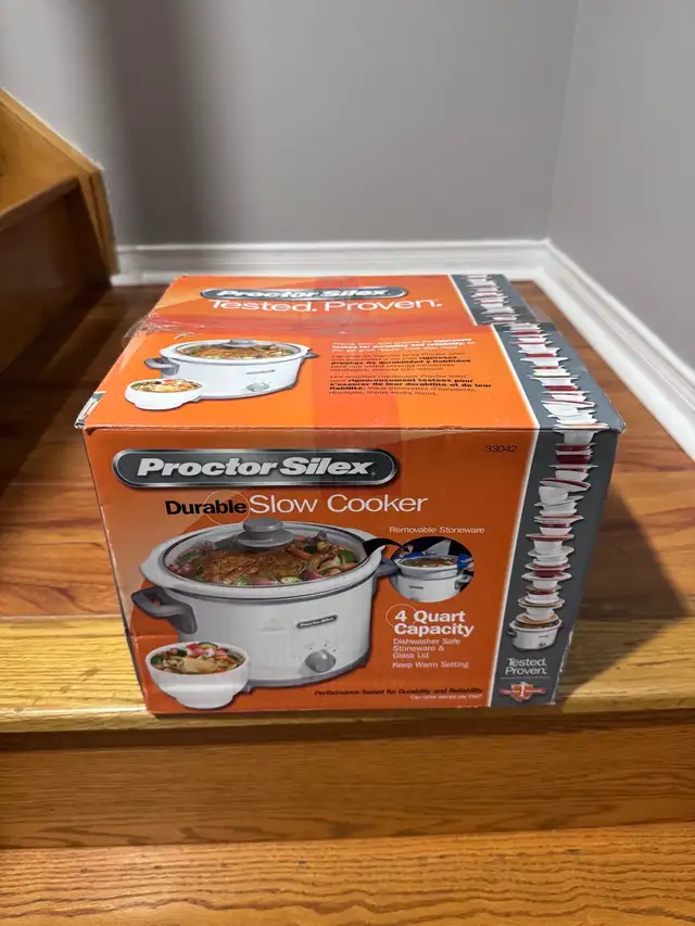 Brand New Proctor Silex 4 Quart Slow Cooker/ Crock Pot for sale! in Microwaves & Cookers in City of Toronto - Image 2