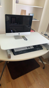 InMovement ERGONOMIC Standing Table Desk Converter - White