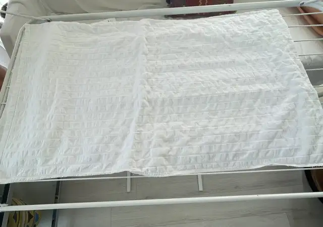 DOWN DUVET COVE - Linen Chest (double) with cover/2 pillow cases in Bedding in City of Toronto - Image 3