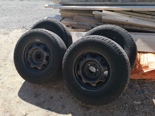F150 steel wheels & tires in Tires & Rims in City of Halifax - Image 2