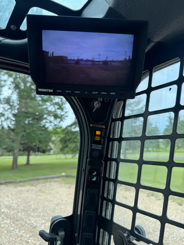 **2018 Bobcat T740 Track Loader, Good Shape* $0 Down Financing** in Heavy Equipment in Red Deer - Image 10