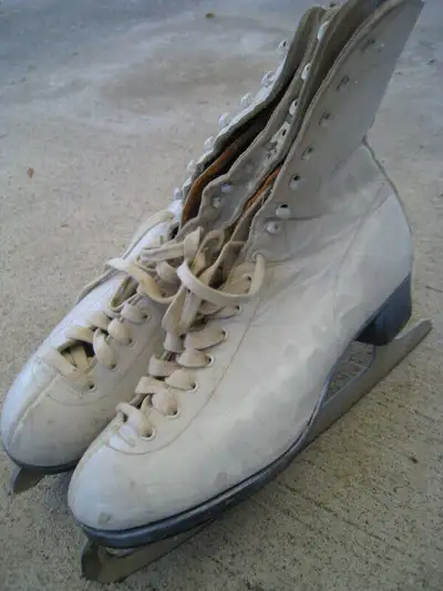 Girl Skates, White, Size 5 ½, View more