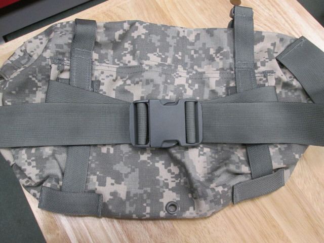 US ARMY MOLLE II ACU WAIST PACK Brand New in Fishing, Camping & Outdoors in Markham / York Region