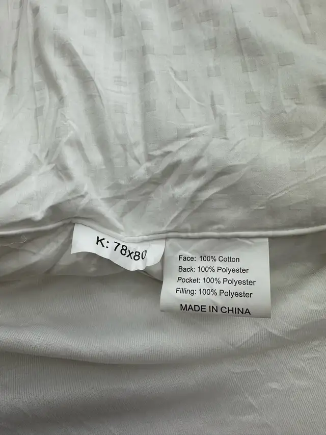 Pillow Top Mattress Cover King Size in Bedding in Hamilton - Image 7