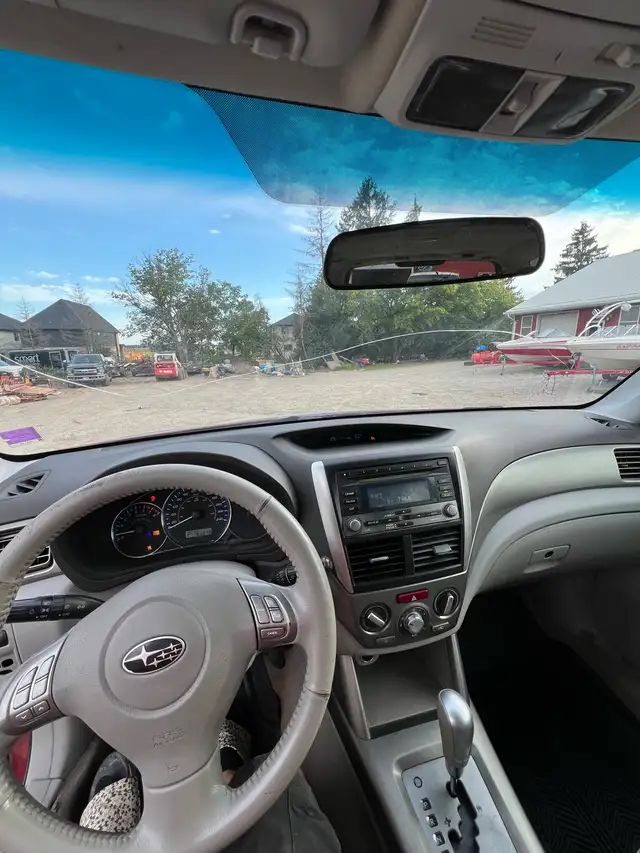 Subaru Forester 595970973374894086
