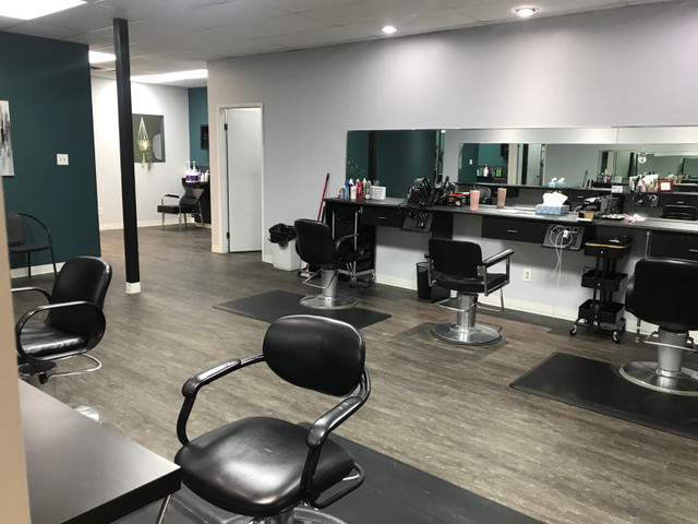 Full time chair rental in Hair Stylist & Salon in Winnipeg - Image 2
