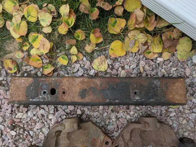 Chevy Silverado parts  in Other Parts & Accessories in North Bay - Image 4