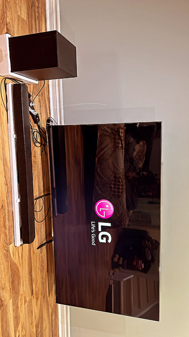 LG tv + Samsung Soundbar for sale. in General Electronics in Mississauga / Peel Region - Image 3