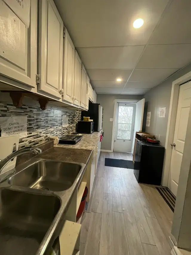 Private Room for Rent in Room Rentals & Roommates in City of Halifax - Image 5
