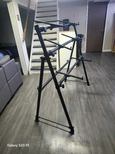 Onstage 3 teir keyboard stand, excellent shape. Was use to display keyboards only. 200 or best offer...