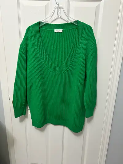 aritzia Babaton Roger sweater size medium , View more