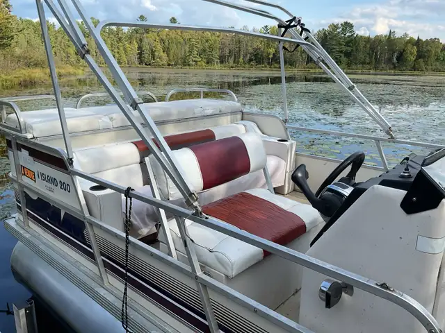 ponton Monark in Powerboats & Motorboats in City of Montréal - Image 7