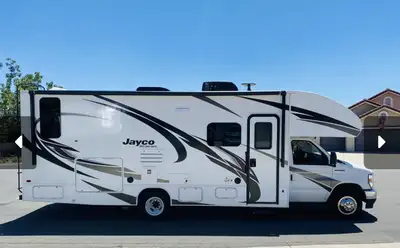 I'm selling my Jayco Redhawk 26XD motorhome, a versatile and reliable Class C RV perfect for family...