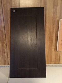 Porte d’armoire brune, quantité unique