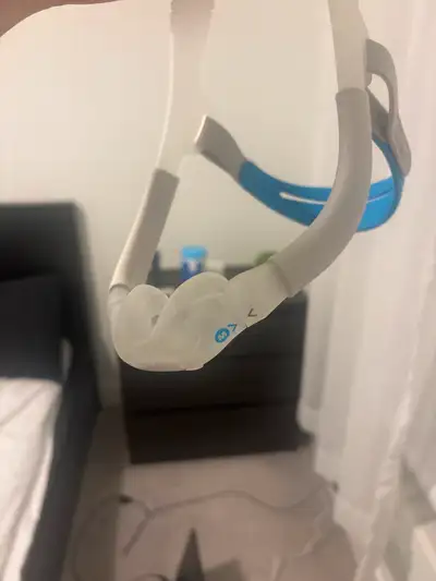 Tried only once. Didn’t like the nasal pillow style. Fully sanitized and reboxed. Includes all origi...