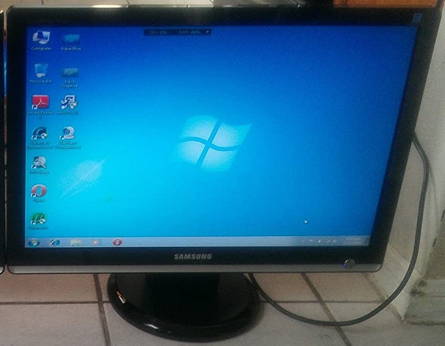 Samsung Monitor in Monitors in Burnaby/New Westminster