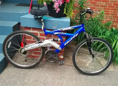 Dual Shock Mountain Bike, View more