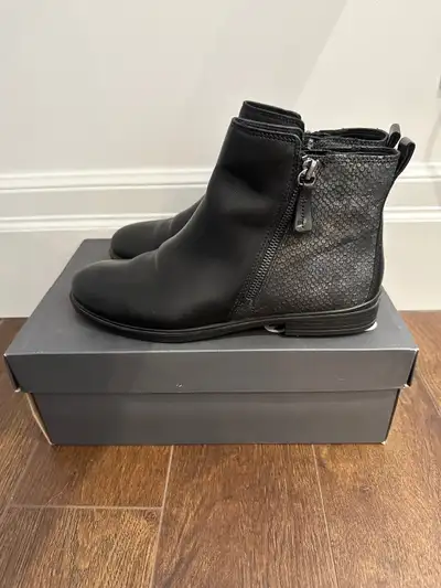 Ecco black boots, View more