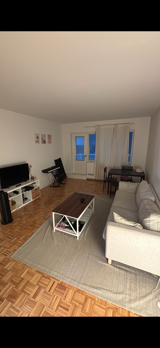 Chambre disponible en colocation – 4 1/2 à Côte-des-Neiges — photo 1