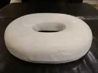 Doughnut pillow