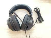 Razer Kraken Gaming Headset with Microphone - Black