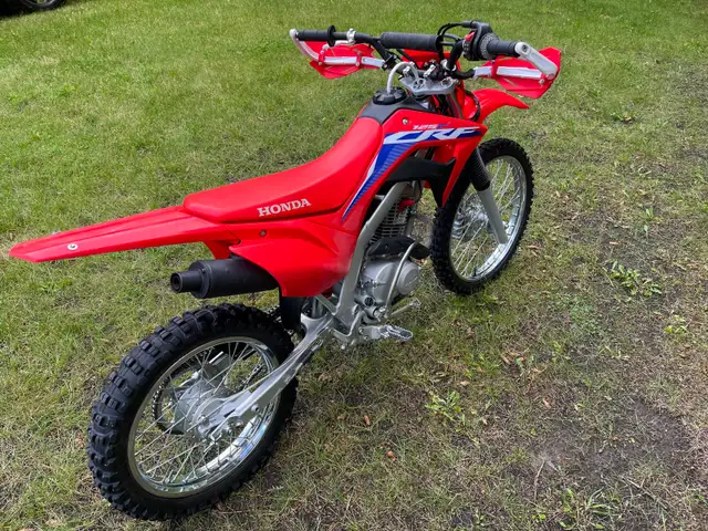 2022 Honda CRF 125 big wheel dirt bike in Dirt Bikes & Motocross in Edmonton - Image 5