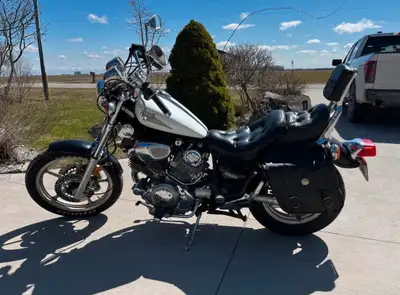 Beautiful 1997 Yamaha Virago 750 for sale. Runs perfect, just had all the fluids changed, brand new...