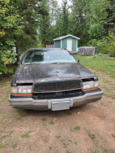 94 Buick road master for parts. no papers. 350 lt1, 4l80E transmission. complete car. was running fi...
