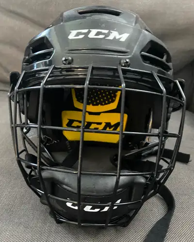 CCM Youth Hockey Helmet (4-7 year olds) /Excellent Condition, View more