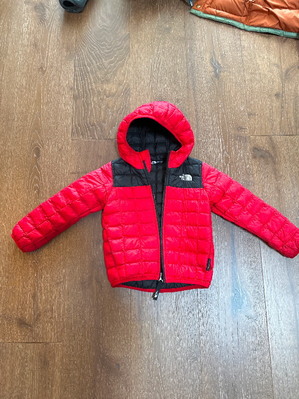 North face Thermoball Kids Jacket size 3 in Kids & Youth in City of Toronto