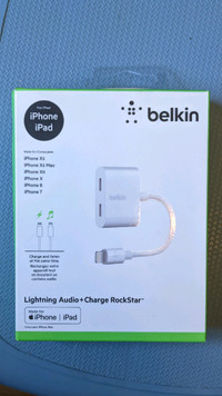 Lightning apple adaptor for charge and audio 