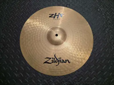 Zildjian ZHT 16" Medium Thin Crash, View more