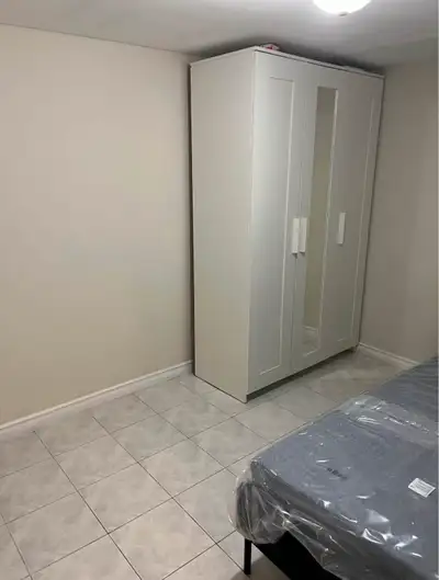 $890 Private room available near Downtown Toronto