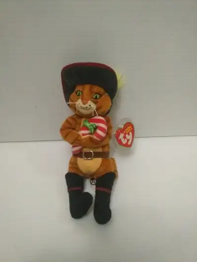 Christmas TY Beanie Baby: 'Puss in Boots' Shrek the Halls 2008