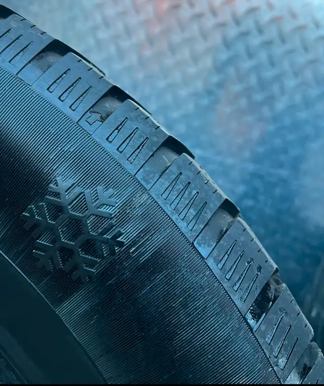 4 Winter Tires with no rim 2 are 245/65/R17 & 2 are 235/65/R17 in Tires & Rims in Mississauga / Peel Region - Image 11