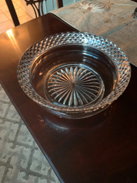 Starburst based design 9 inch Fruit bowl with Diamond cut edging