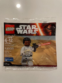 LEGO Star Wars The Force Awakens Finn Minifig 30605