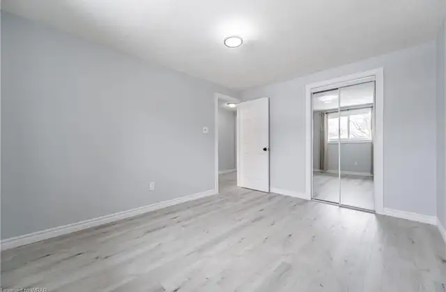 Side split legal duplex bungalow-large lot size in Houses for Sale in Kitchener / Waterloo - Image 7