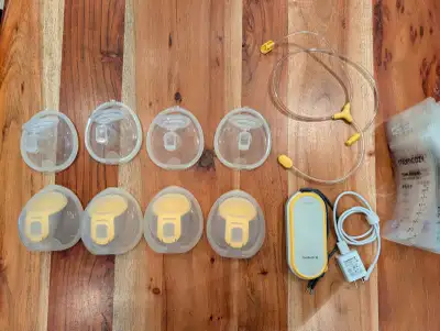 Medela Freestyle Hands-Free Pump + 4 Cups + 21mm & 24mm Shields, View more