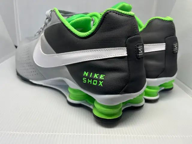 Nike Shox NZ 11.5 US in Men's Shoes in City of Montréal - Image 6