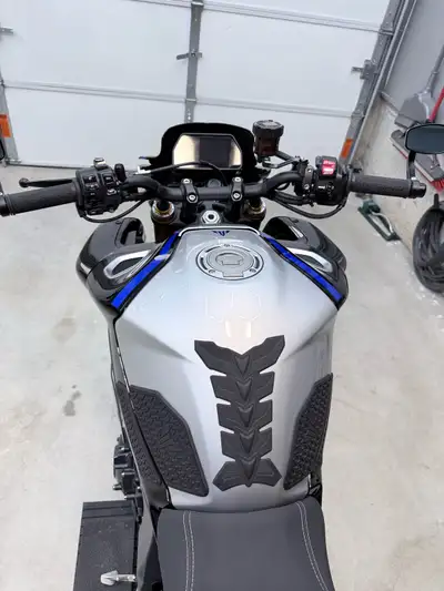 2023 Yamaha MT-10 SP, View more
