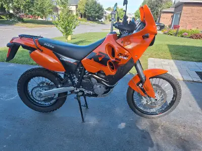 Selling my KTM 640 Adventure, a robust and reliable dual-sport motorcycle perfect for on and off-roa...