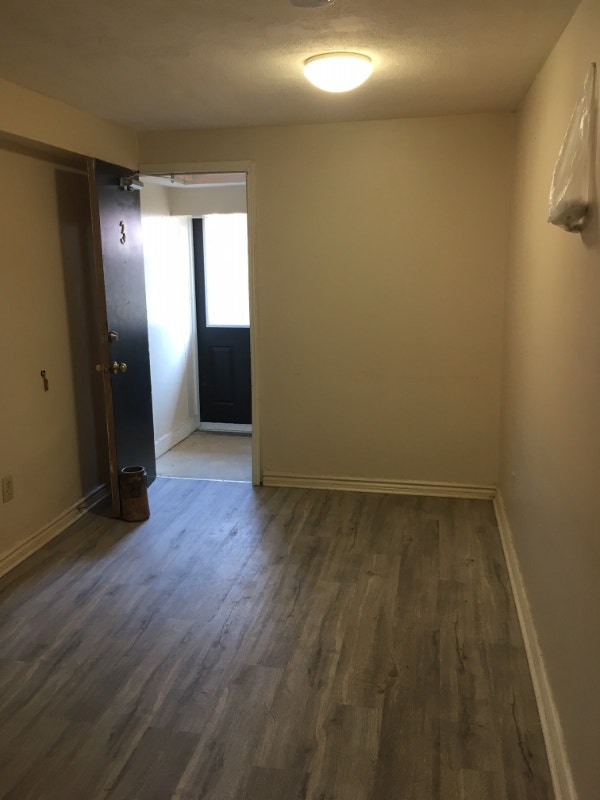 1 bedroom basement apartment on Simcoe Street South in Oshawa Long