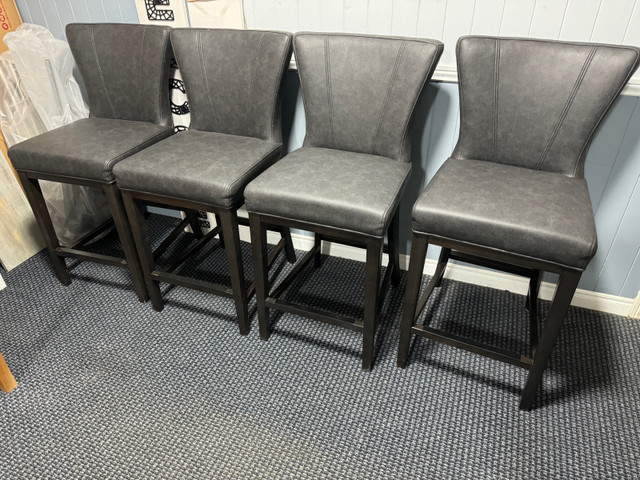 Counter height stools  in Chairs & Recliners in Hamilton - Image 3