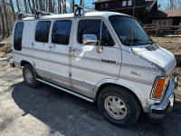 Dodge B150 Van