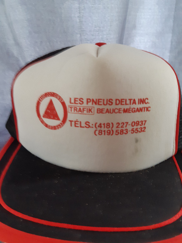 Vintage Casquette Les Pneus Delta .Inc Beauce - Mégantic Hat dans Art et objets de collection  à Lévis